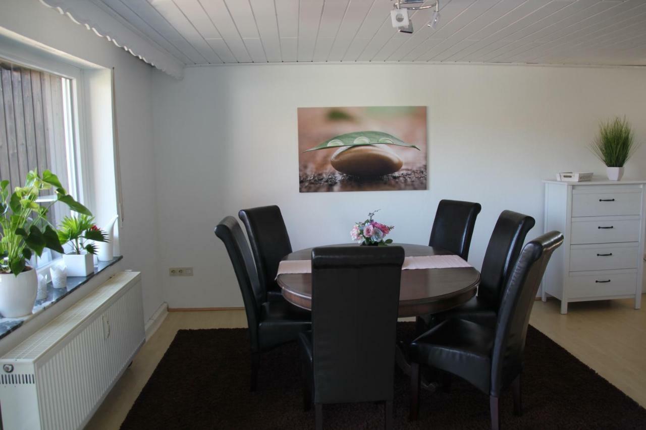 Ferienwohnung Abersfelder Mit Balkon Wildflecken Exterior photo